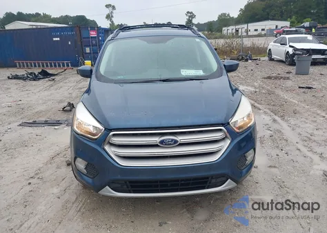 2018 Ford Escape Se из США, поврежденный, VIN 1FMCU0GD9JUC03713